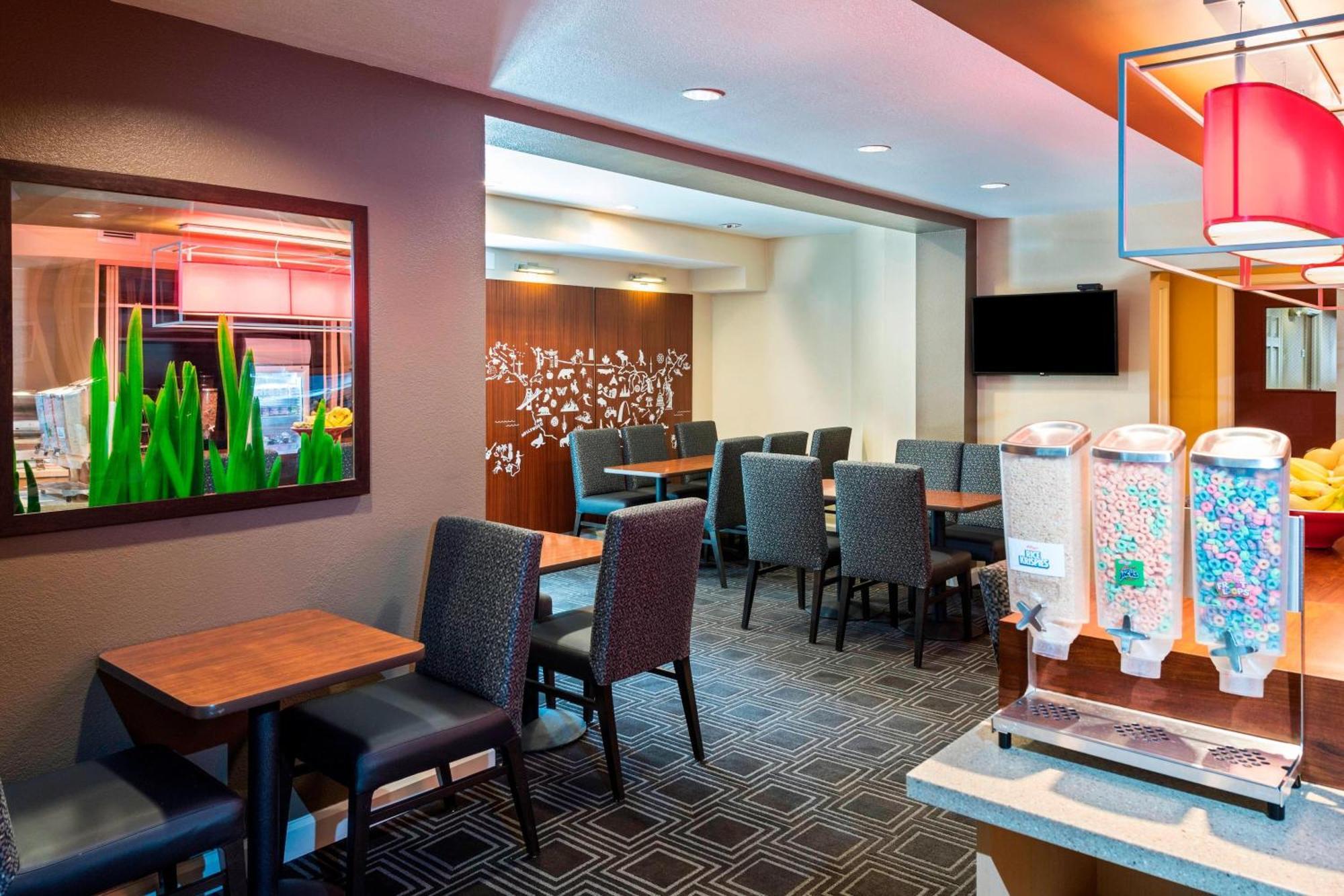 Towneplace Suites By Marriott Atlanta Kennesaw Eksteriør billede