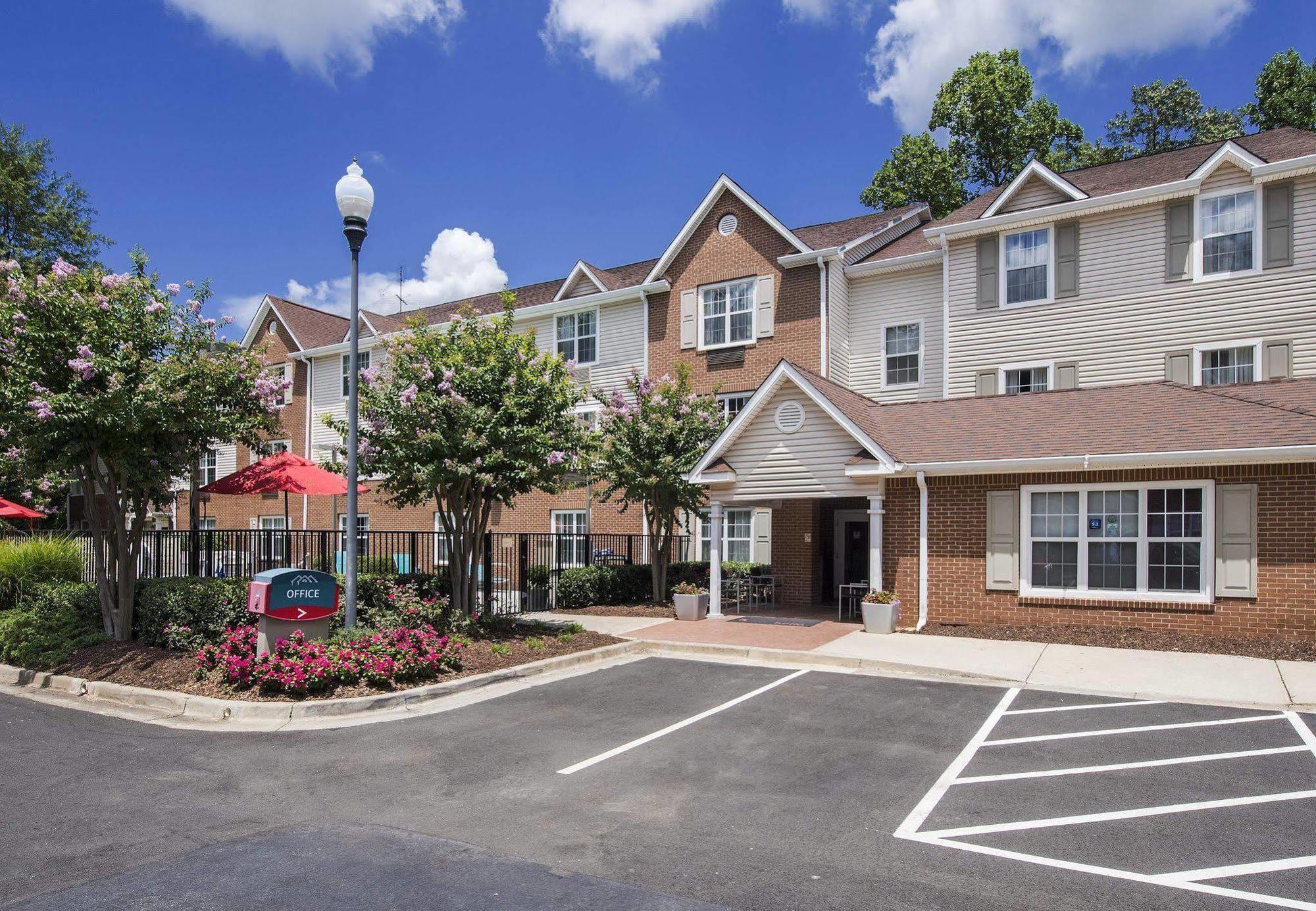 Towneplace Suites By Marriott Atlanta Kennesaw Eksteriør billede