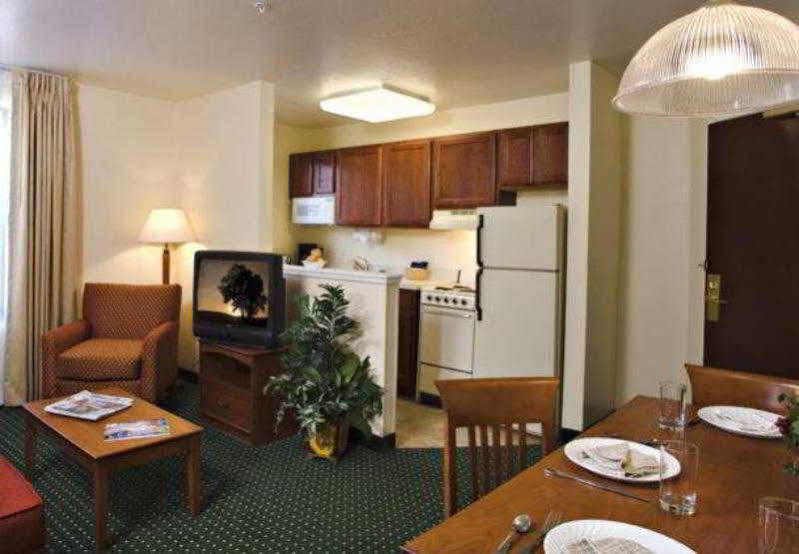 Towneplace Suites By Marriott Atlanta Kennesaw Eksteriør billede